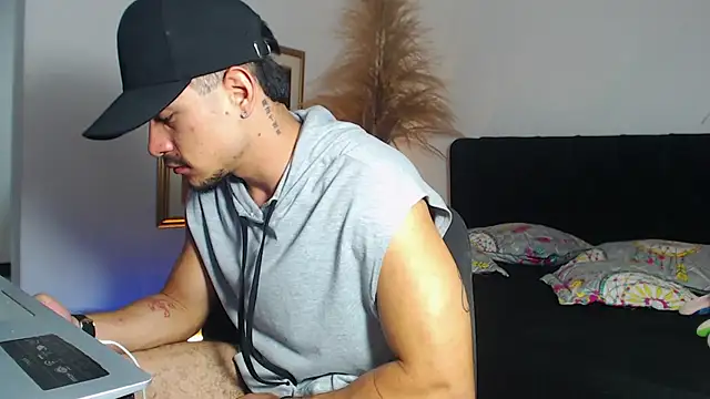 Markboyl online show from 03-24-26, 04:51