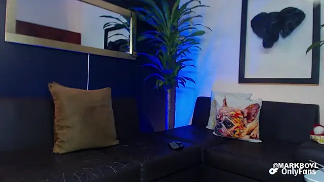 Snapshot of Markboyl chatting on 12-07-24, 01:35 Markboyl online show from 12-07-24, 01:35