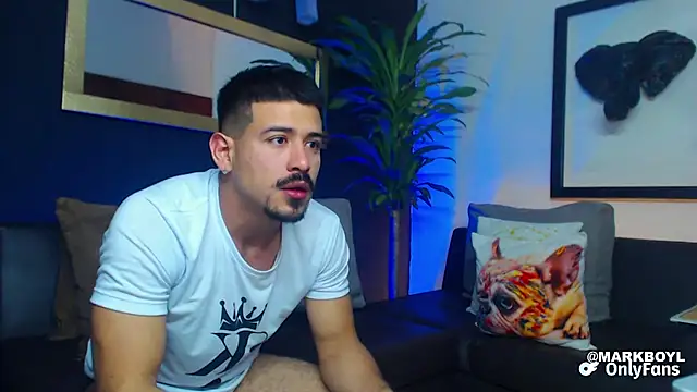 Snapshot of Markboyl chatting on 12-18-24, 03:04 Markboyl online show from 12-18-24, 03:04