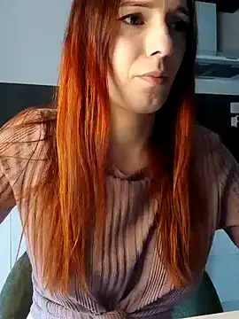 clara-francaise online show from 05-06-26, 04:00