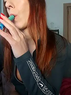 clara-francaise online show from 06-03-26, 03:50