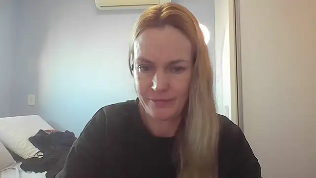 Annylove1 online show from 06-08-26, 10:49