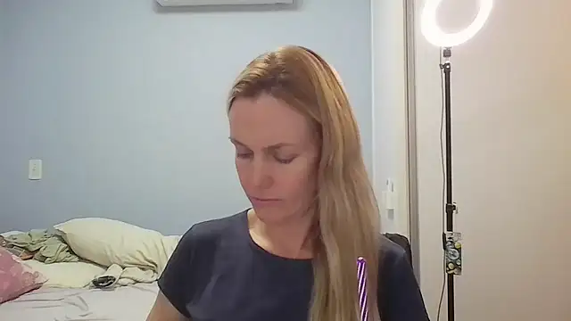 Annylove1 online show from 05-01-26, 12:21