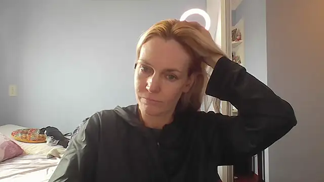 Annylove1 online show from 05-04-26, 12:08