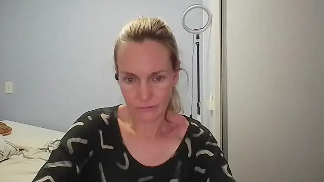 Annylove1 online show from 02-09-26, 12:19