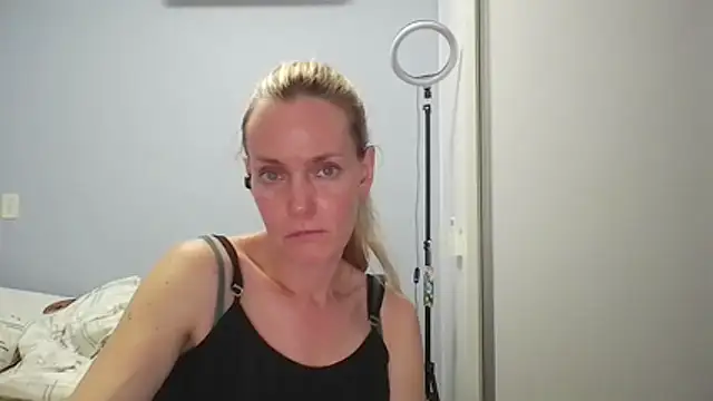 Annylove1 online show from 02-15-26, 01:17