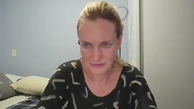 Annylove1 online show from 03-29-26, 01:29