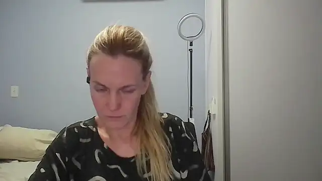 Annylove1 online show from 03-30-26, 12:23