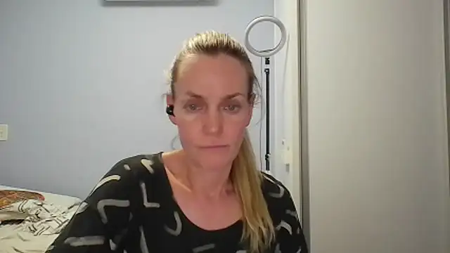 Annylove1 online show from 02-13-26, 12:10