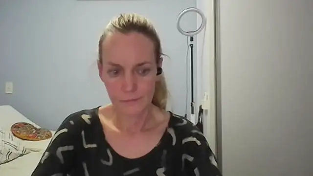 Annylove1 online show from 02-08-26, 12:30