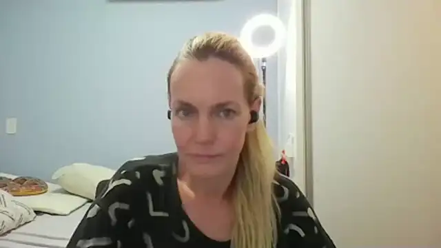 Annylove1 online show from 03-18-26, 10:54