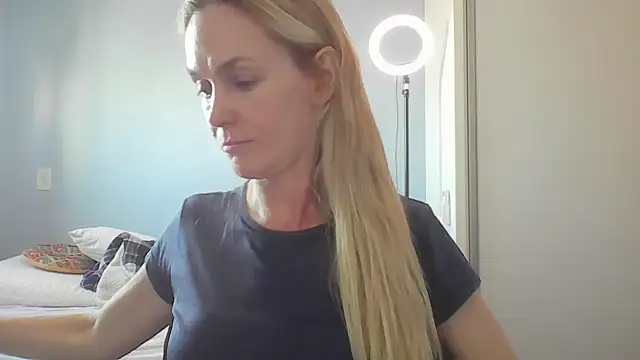 Annylove1 online show from 05-06-26, 12:31