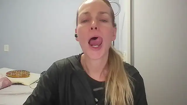 Annylove1 online show from 05-05-26, 12:13