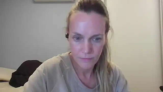 Annylove1 online show from 11-26-25, 12:10