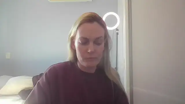 Snapshot of Annylove1 chatting on 07-15-26, 04:47 Annylove1 online show from 07-15-26, 04:47