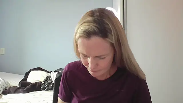 Annylove1 online show from 02-02-26, 04:50