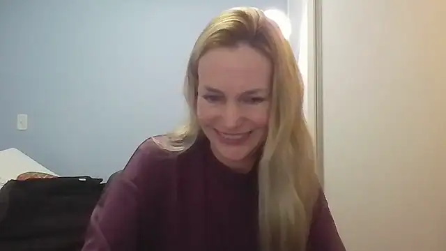 Snapshot of Annylove1 chatting on 06-17-26, 12:48 Annylove1 online show from 06-17-26, 12:48