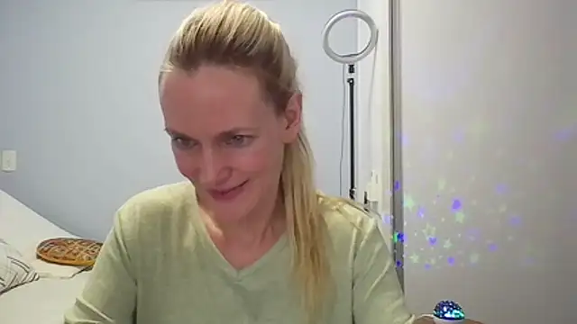 Annylove1 online show from 02-22-26, 01:19