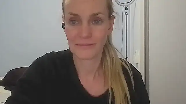 Annylove1 online show from 05-15-26, 12:30