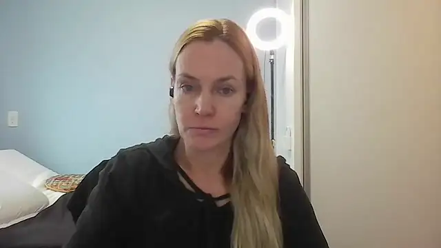 Annylove1 online show from 05-18-26, 10:53