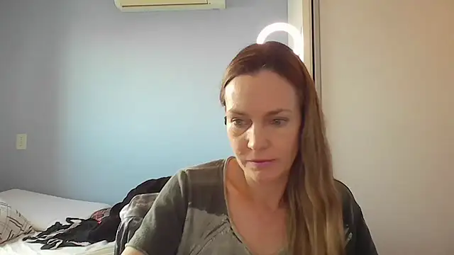 Annylove1 online show from 12-04-25, 10:47