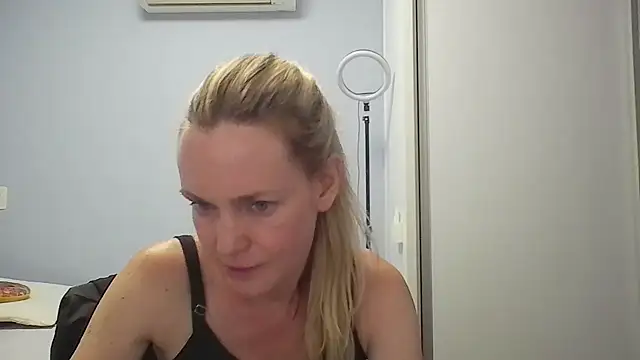 Annylove1 online show from 01-08-26, 12:27