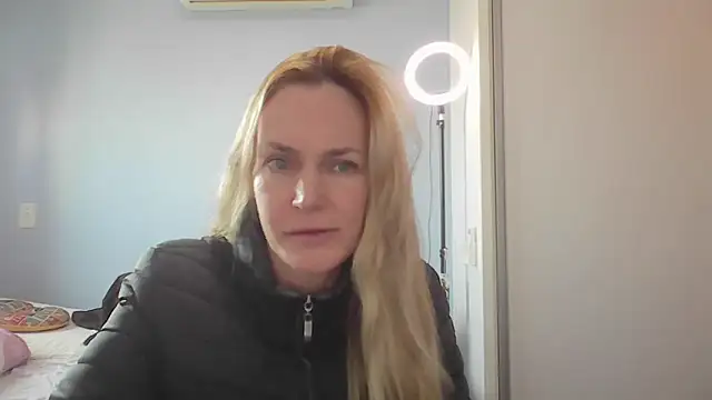 Annylove1 online show from 05-14-26, 12:24
