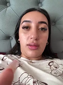 Hannahoff online show from 12-14-25, 06:13