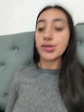 Snapshot of Hannahoff chatting on 03-12-26, 04:18 Hannahoff online show from 03-12-26, 04:18