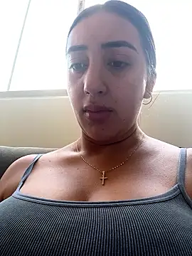 Hannahoff online show from 01-18-26, 03:37