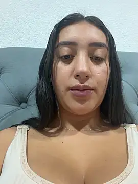Snapshot of Hannahoff chatting on 03-30-26, 01:51 Hannahoff online show from 03-30-26, 01:51