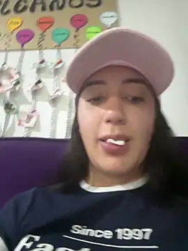 Hannahoff online show from 03-08-25, 12:22