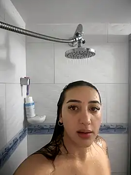 Hannahoff online show from 11-08-25, 04:43