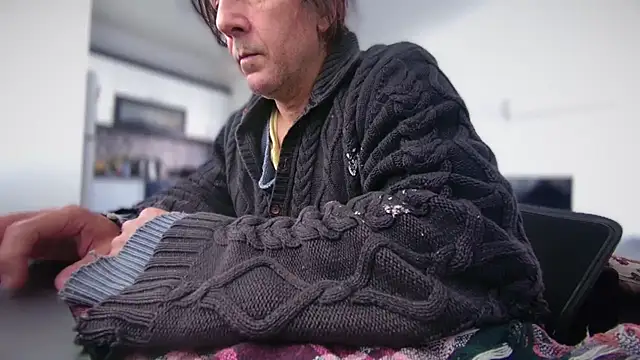 ALPHANDRE online show from 12-18-25, 09:03