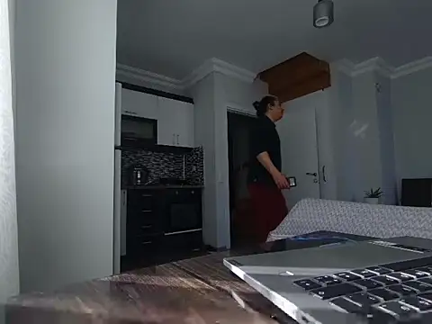 Snapshot of ALPHANDRE chatting on 04-13-26, 06:06 ALPHANDRE online show from 04-13-26, 06:06