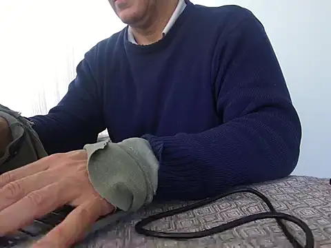 Snapshot of ALPHANDRE chatting on 03-24-26, 06:35 ALPHANDRE online show from 03-24-26, 06:35