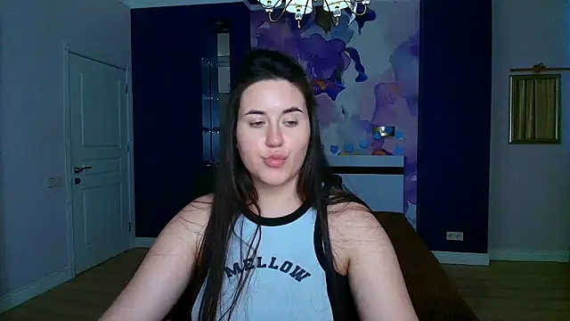 Roxie Bradley online show from 03-14-25, 04:09