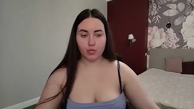 Roxie Bradley online show from 03-23-26, 06:46