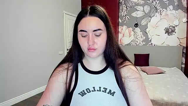 Roxie Bradley online show from 02-24-26, 06:58