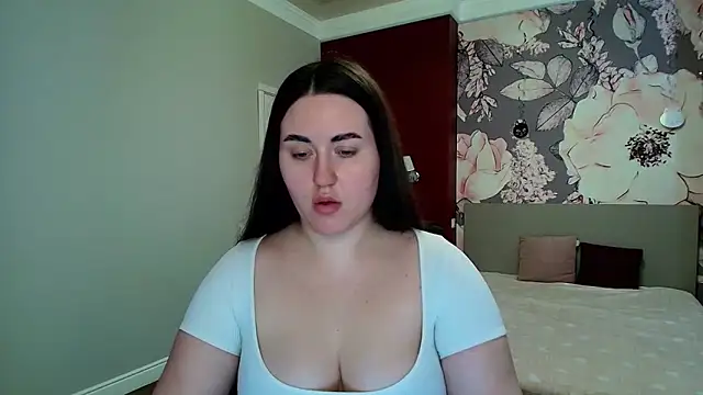 Roxie Bradley online show from 03-16-26, 06:39