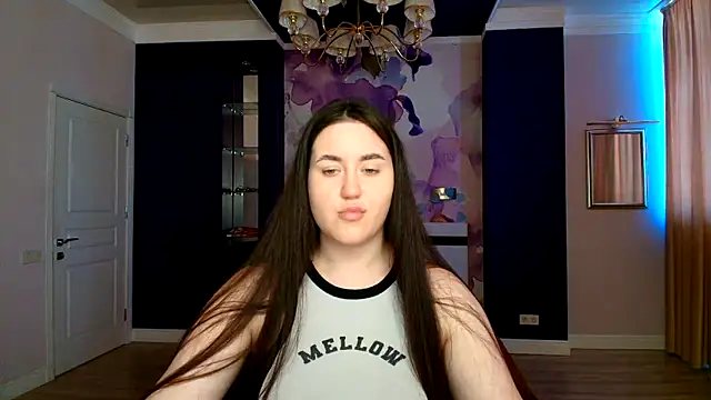 Roxie Bradley online show from 03-21-25, 07:11