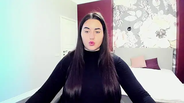 Roxie Bradley online show from 10-21-25, 05:40