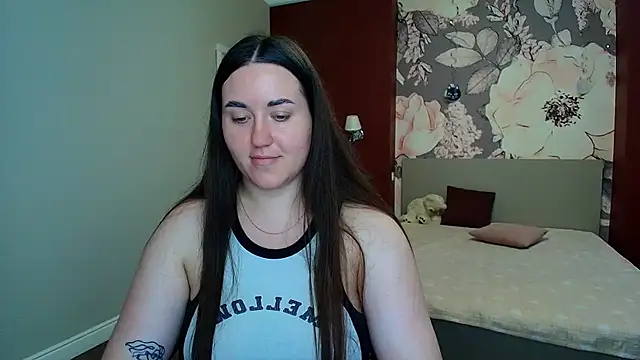 Roxie Bradley online show from 07-16-26, 06:54
