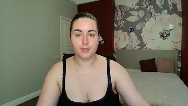 Roxie Bradley online show from 05-20-26, 05:37