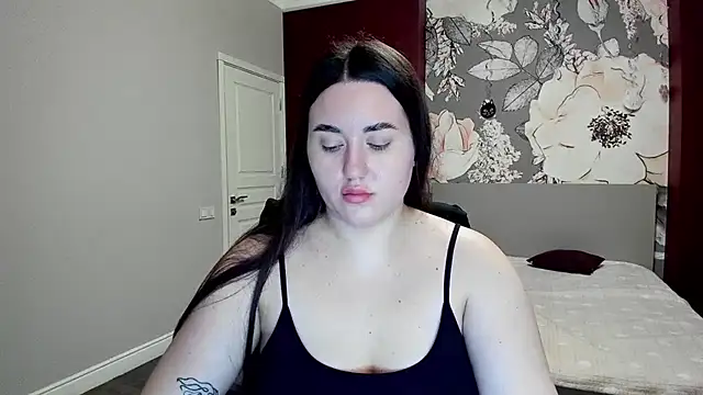 Roxie Bradley online show from 02-12-26, 06:46