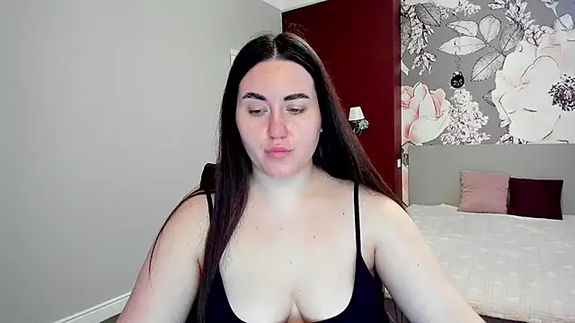 Roxie Bradley online show from 03-11-26, 06:40