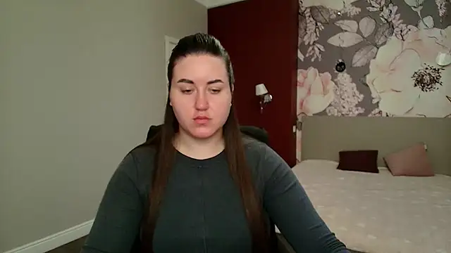 Roxie Bradley online show from 04-23-26, 05:36