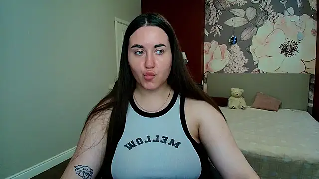 Roxie Bradley online show from 07-09-26, 05:41