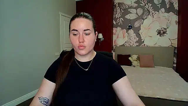 Roxie Bradley online show from 07-22-26, 05:42