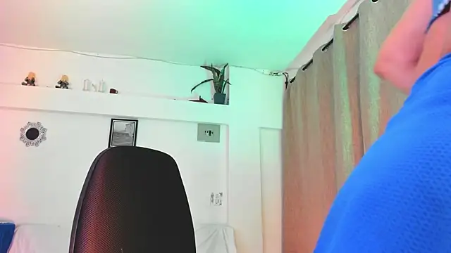 Sinthia Collins online show from 04-11-26, 02:30